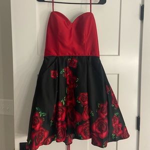 red black floral formal dress size 7